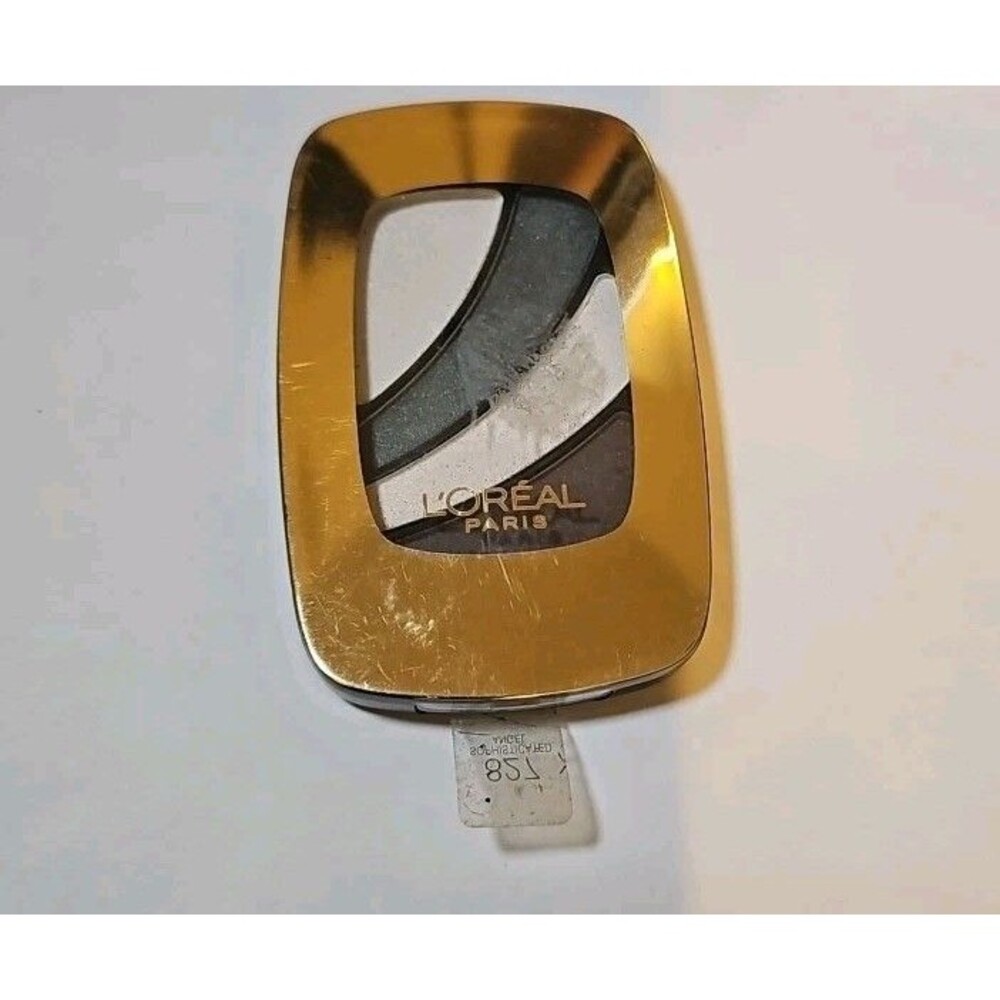 L'Oreal Color Riche Eyeshadow Quads: Regard Charbonneux 827 Sophiscated Angel